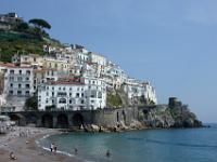 Häuser am Hang und Wehrturm - Amalfi